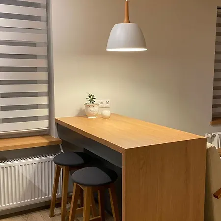 Vanalinna Kuelje All, Vaerskelt Renoveeritud Korter Apartment *